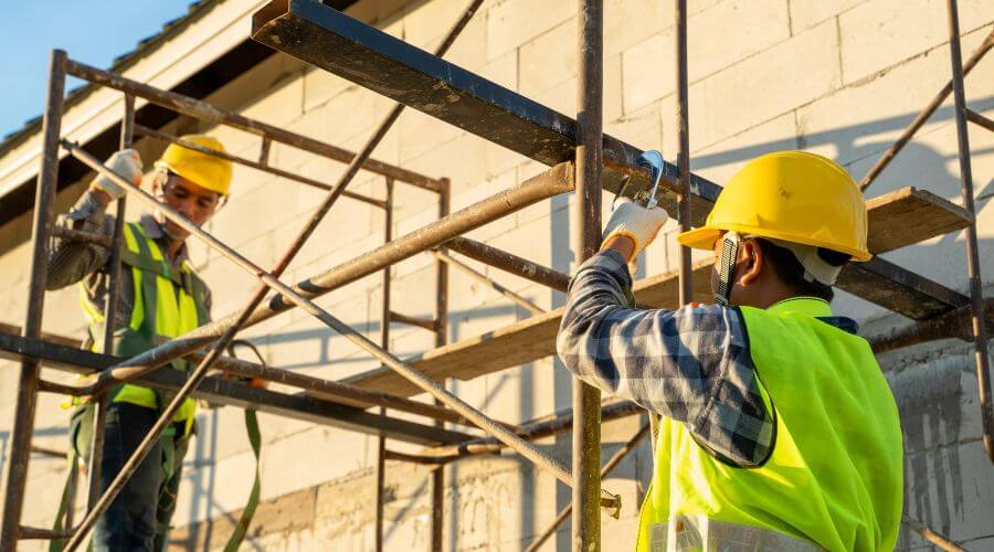 Professional fairlawn roofing services in Royal, IA